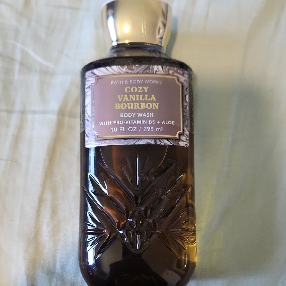 Bath And Body Works Cozy Vanilla Bourbon Body Wash 10oz